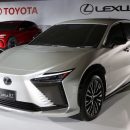 Lexus показала грядущий электрический кроссовер  RZ 450e, который станет конкурентом Tesla Model Y